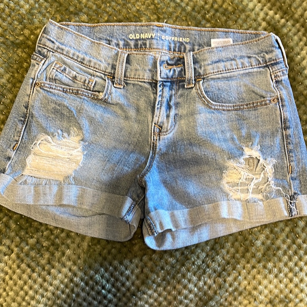 BOYFRIEND FIT JEAN SHORTS